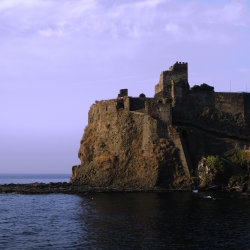 Il castello di Brolo