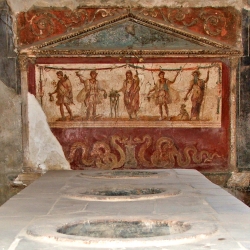 a Pompei: tornano fruilbili lupanare e casa Obellio Firmo