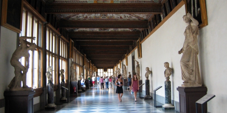 Le sale del Botticelli alla galleria degli Uffizi