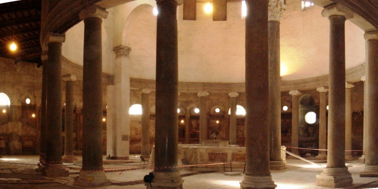 La Basilica Di S. Stefano Rotondo Al Celio