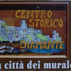 Dai Murales alle Caldarroste