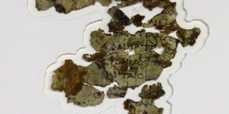 In Israele trovati frammenti di un rotolo biblico di duemila anni fa