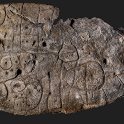 La mappa più antica d'Europa è incisa su una lastra funeraria