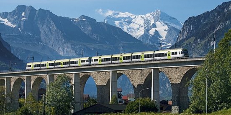 Trenino verde delle Alpi, con visita a Thun e Berna