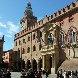 Bologna: alla Torre dell'Orologio di Palazzo d' Accursio