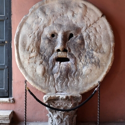 La basilica di Santa Maria in Cosmedin e la bocca della verità