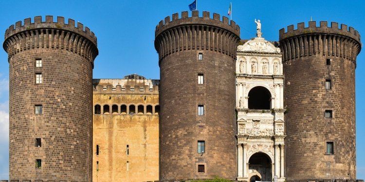 Castel Nuovo e il Museo civico di Napoli