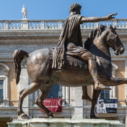 Il campidoglio prima e dopo
