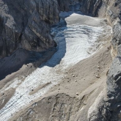 Montagna, il caldo che divora i ghiacciai cambia anche l'escursionismo