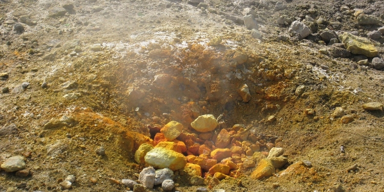 Pozzuoli: tra fede, vulcani e mare nel cuore dei Campi Flegrei