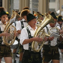 Oktoberfest: tradizione, birra e cultura bavarese
