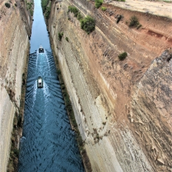 Tour del Peloponneso: viaggio tra miti, storia e paesaggi della Grecia