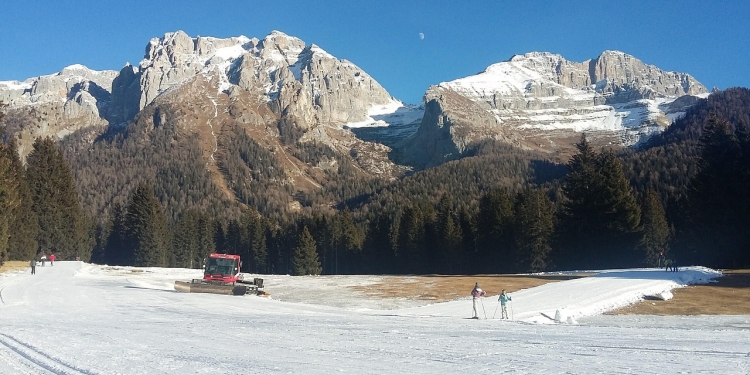 Sant’Ambrogio sulla neve a Madonna di Campiglio: il fascino dell’inverno che comincia