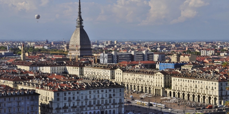 A merenda con&hellip; la citt&agrave; vista dal tram